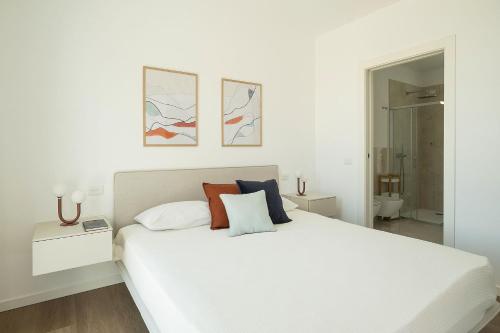 Postel nebo postele na pokoji v ubytování Luxury Villas Gardenia with Private Pool