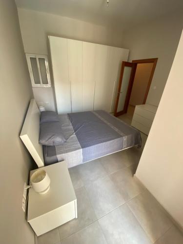 Postel nebo postele na pokoji v ubytování Tranquil 2 Bedroom Apartment in the Heart of Sliema