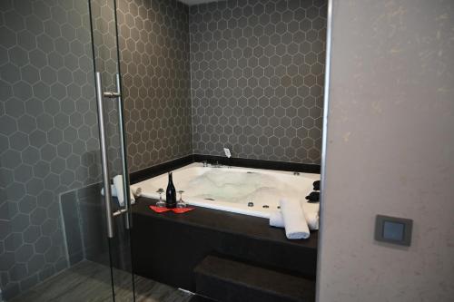 Koupelna v ubytování Agora Suites