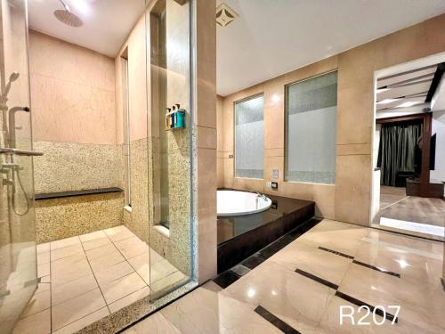 Koupelna v ubytování Cigar Motel