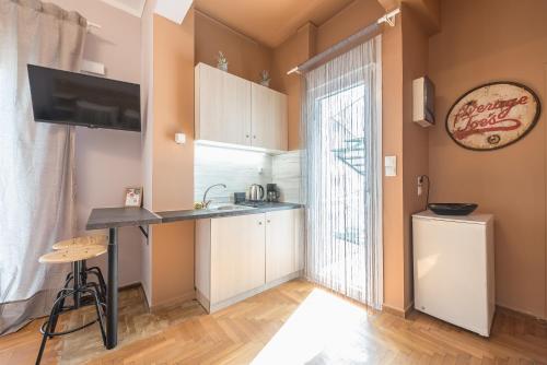Studio Under Acropolis Rock