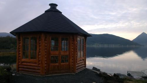 Galnslåtta的住宿－Camp Fjordbotn，相簿中的一張相片