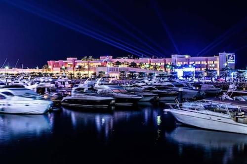 Γενική άποψη της πόλης Κουβέιτ ή θέα της πόλης από  αυτό το ξενοδοχείο