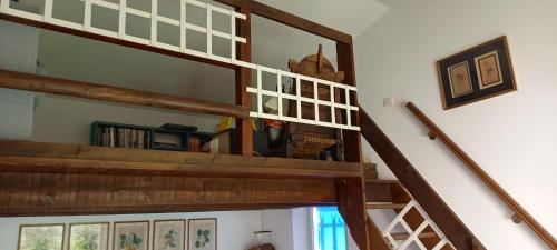 Photo de la galerie de l'établissement Villa conviviale au soleil avec piscine, à Seillans