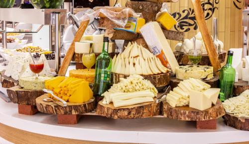 Mad på resortet eller i nærheden