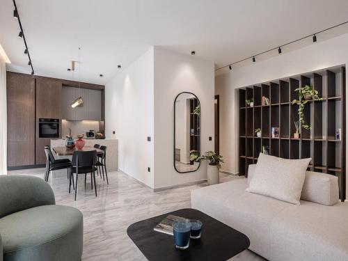 ElKorin Jacuzzi Luxury Living