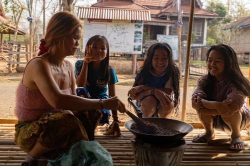 Tetamu yang menginap di Samaki Guesthouse & Grandpa Homestay- Tad Lo
