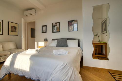 Panoramic Penthouse with terrace - 20 minutes from San Siro & Duomo