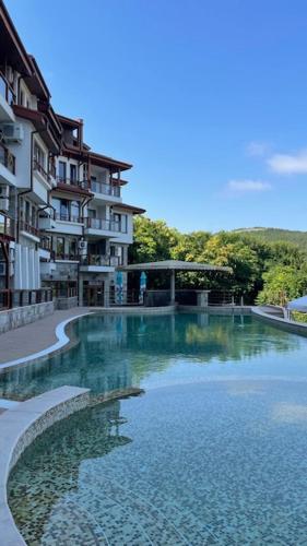 Swimmingpoolen hos eller tæt på Apartment Balchik