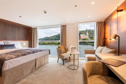 Thurgau Gold - Art Basel Riverboat Hotel I