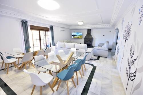 Villa rural en Málaga con piscina y vistas al mar