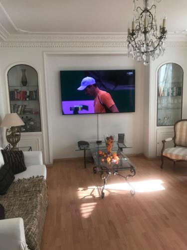 First Floor 15 Rue Notre Dame with Vast Terrace