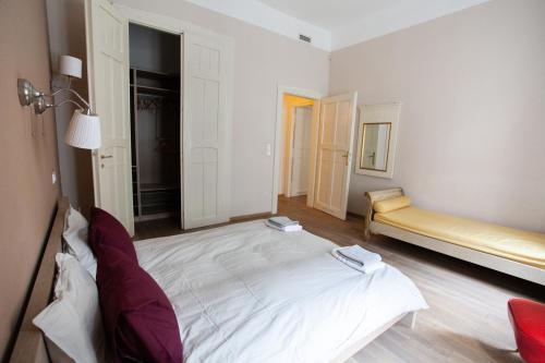 Elisabeth apartment 1075 Budapest, 11 Kazinczy utca kép - 3