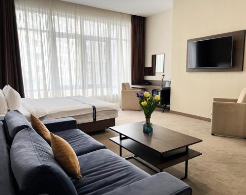 TV a/nebo společenská místnost v ubytování Ribas Rooms Odesa
