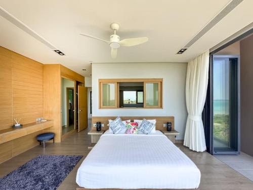 Φωτογραφία από το άλμπουμ του Cape Height 4-bedroom Seaview Luxury Pool Villa σε Ban Bang La