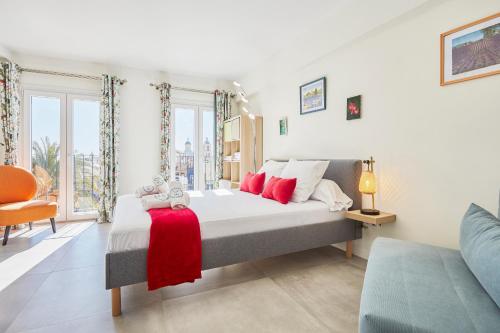 Ένα ή περισσότερα κρεβάτια σε δωμάτιο στο Santa Cruz Alicante Apartamentos