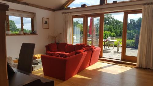 Posezení v ubytování Prestwick Oak - 2 Kingsize Ensuite - Openplan Contemporary - Rural - Garden