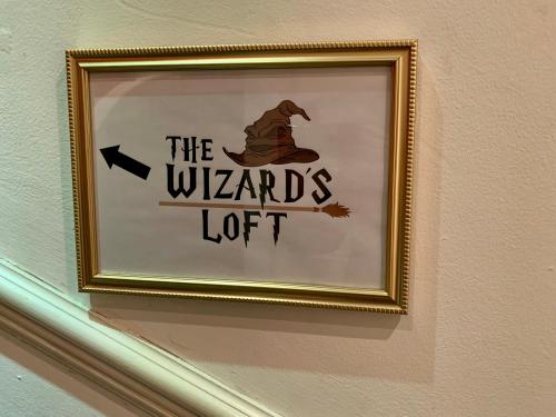 Certifikát, hodnocení, plakát nebo jiný dokument vystavený v ubytování The Wizard's Loft