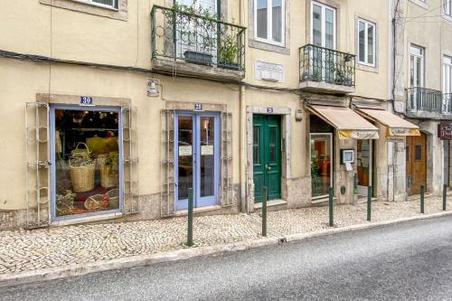 Premium Central Lisbon Apartment - Walk Everywhere