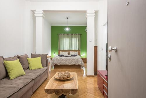 Stylish Luxury Apartment at Ampelokipi Metro Station