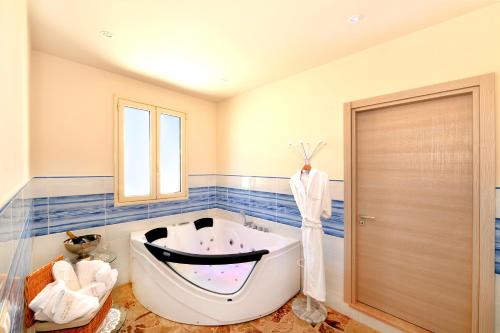 Kupaonica u objektu Dei del Mare Extra Luxury