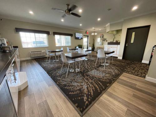 Η κουζίνα ή μικρή κουζίνα στο BridgePointe Advantage by BPhotels