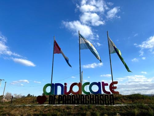Sijil, anugerah, tanda atau dokumen lain yang dipamerkan di El Indice