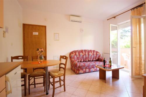 Apartments by the sea Baska, Krk - 22725