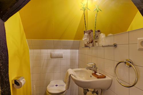 Koupelna v ubytování Hotel Kleine Radlerherberge