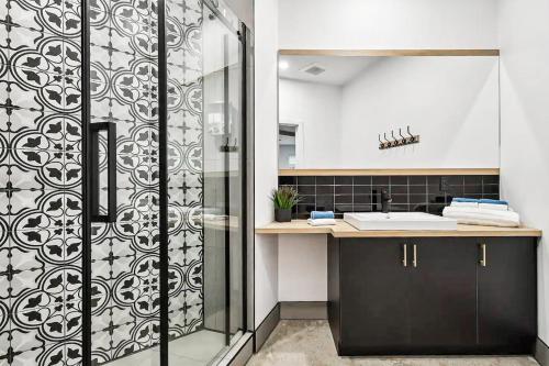 A bathroom at Chalet AuCalm