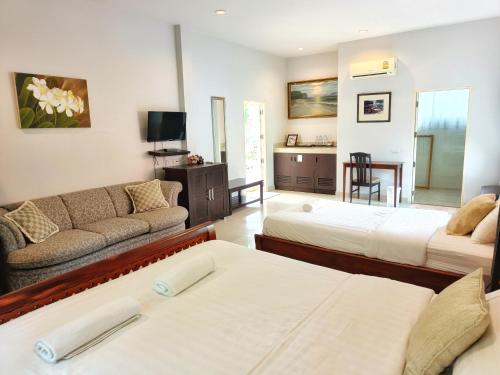 Televisyen dan/atau pusat hiburan di Kong Garden Resort