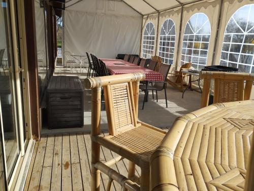 Posezení v ubytování O'gîte Bleu pour 14 personnes
