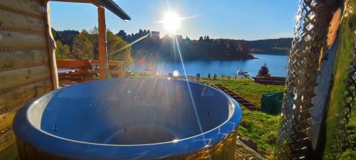 Φωτογραφία από το άλμπουμ του Domki Dobra Miejscówka 50 m od jeziora Solińskiego Sauna Jacuzzi 504-978-418 σε Polanczyk