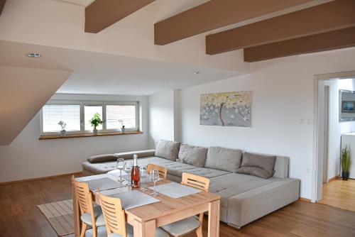 Apartments Sina