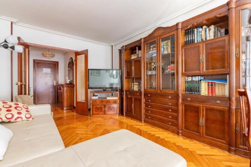 Amplio y acogedor piso en pleno barrio de Gros, en Donostia - San Sebastián