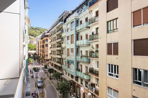 Amplio y acogedor piso en pleno barrio de Gros, en Donostia - San Sebastián