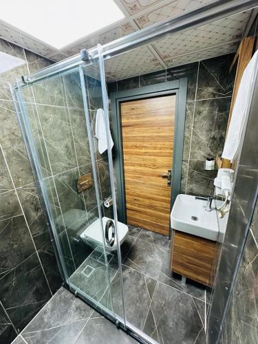 Koupelna v ubytování TAKSiM LA SERENA HOTEL SUİTES