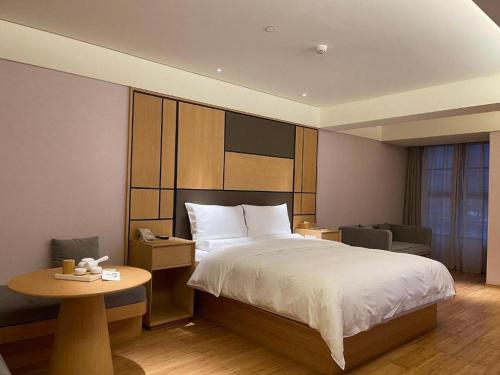 Ji Hotel Chengdu High-tech Electronic Technologyにあるベッド
