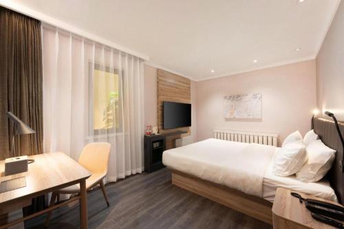 Gallery image of Hanting Premium Hotel Dalian Airport in Gezhenbao