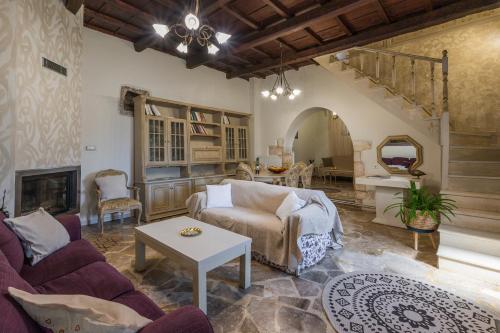 Gallery image of Mar Traditional Mansion in Arónion