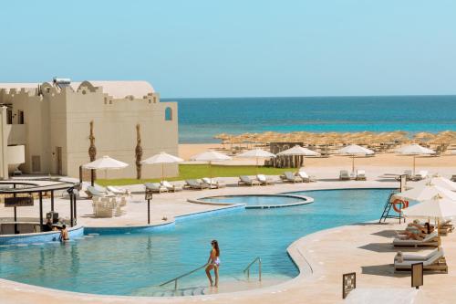 Sunrise Anjum Resort — Pool view