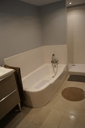Ένα μπάνιο στο Ardèche maison 12 personnes