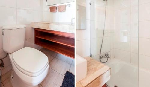 twee foto's van een badkamer met een toilet en een douche bij Departamento en Centro Providencia in Santiago
