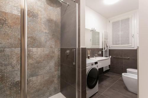A bathroom at Cal Monda luxury apartment