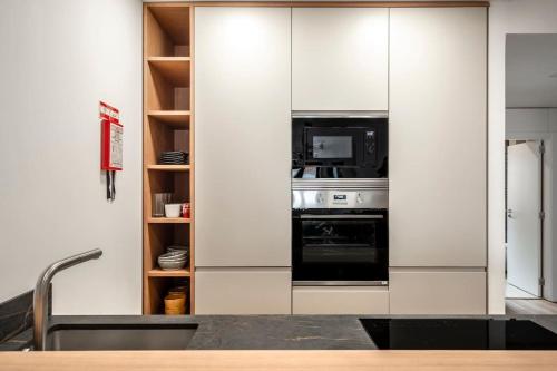 Ocean Breeze - T1 Apartment in Cascais by Lisbeyond