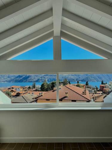 Fotografie z fotogalerie ubytování Apt. Aries - Penthouse Menaggio v destinaci Menaggio