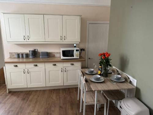 Una cocina o zona de cocina en Ennerdale Edge - 4 Bedrooms - Sleeps 8