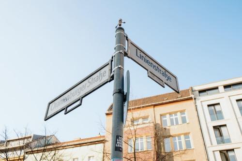 Homely Berlin - Super Modern, City Center, Rosenthalerplatz photo 24