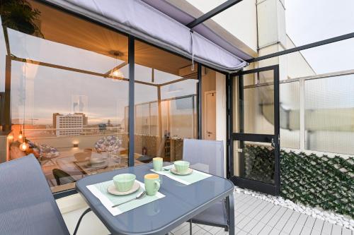 Julio Dinis Porto Secret Retreat - by Guest SPA