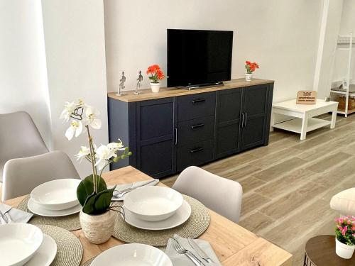 APARTBEACH LAS PALMERAS CLIMATIZADO y JUNTO PLAYA